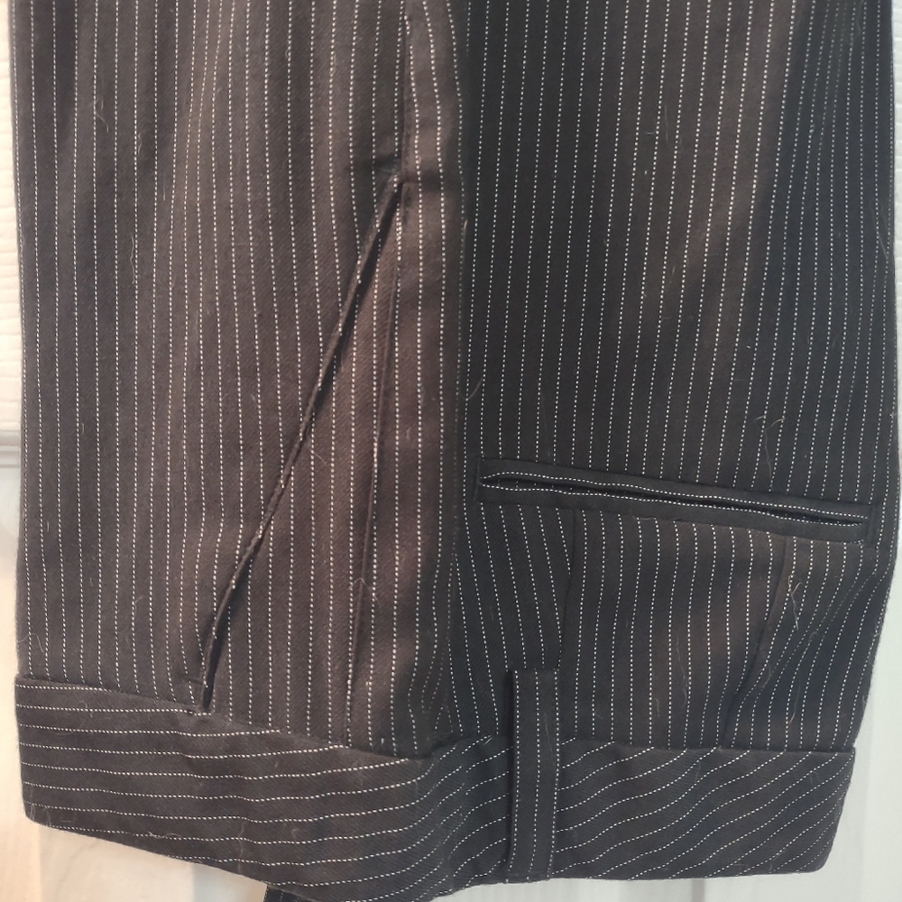 BRAND NEW NEVER WORN DKNYC boot cut dress pants size 2 inseam 33!